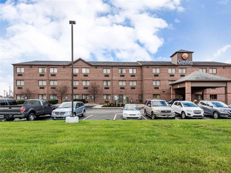 Comfort Inn & Suites Streetsboro - Kent Exterior photo